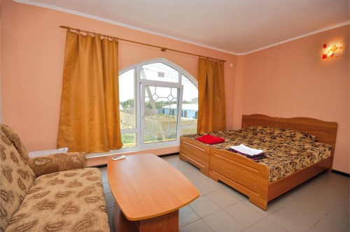 Отдых в Крыму в гостевом доме Миа Стелла в Поповке